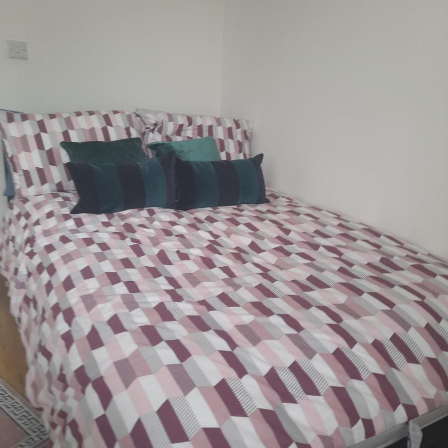 Self-Contained Flat On The 2Nd Floor You Will Share With One Other Guest, In A Family House 2 Minutes Walk From Tufnell Park Station 2Nd Floor With Stairs London Exterior foto